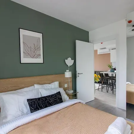 New & Chic 2 Bedroom W Gym And Shuttle #116